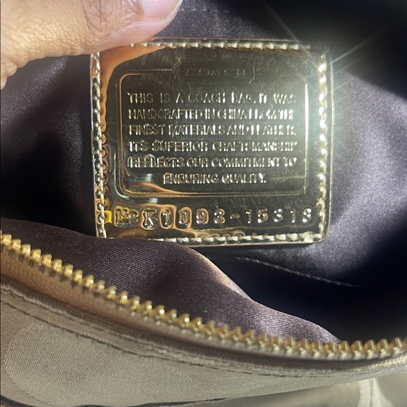 Coach Poppy Metallic Gold Crossbody Bag with 3 hang tags intact creed no cracks - Picture 2 of 4